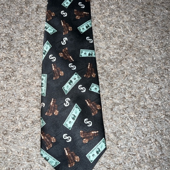 Black Tie- Chess and Money Pattern Tie - Picture 5 of 8